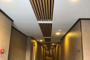 Кубообразный реечный потолок со спецпрофилем